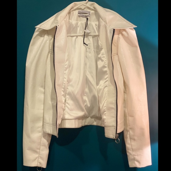 Urban Outfitters cream shiny jacket. Size M. - Picture 3 of 4